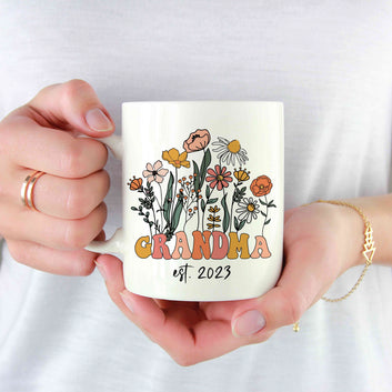 Personalized Grandma Mug, Pregnancy Announcement Mug, New Grandma Gift, New Baby Announcement, Retro Wildflowers, Mug for Grandma