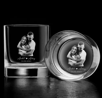 Personalized Photo Engraved Etched Whiskey Glass, Personalized Gift For Him, Etched Portrait or Photo Couple in a Scotch Whiskey Glass, Gift For Husband